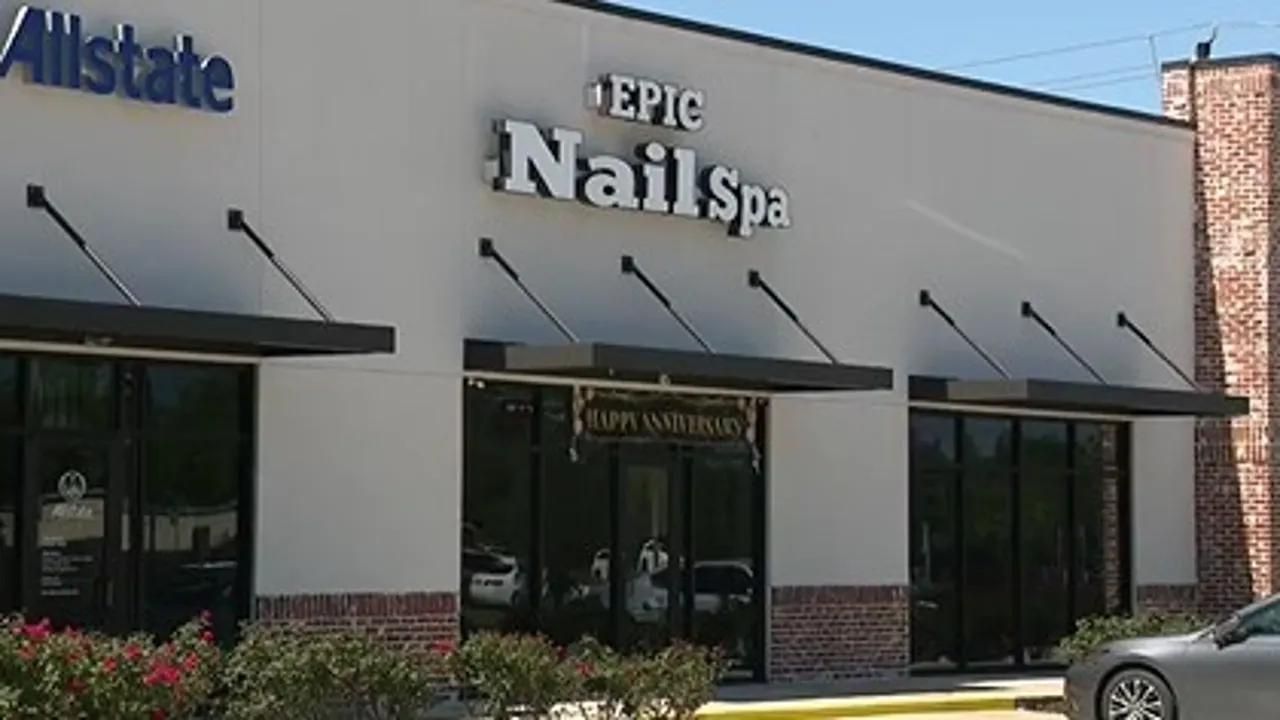 An Alleged Bill Dispute Led To A Nail Salon In Houston Confining A Mother And Her 4-Year-Old Kid Inside